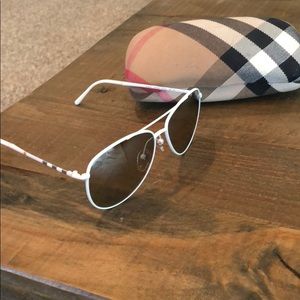 Burberry Aviators with case
